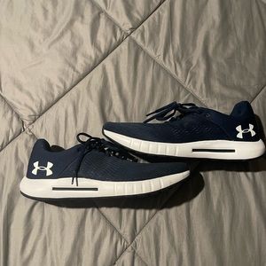 Under Armor 10.5